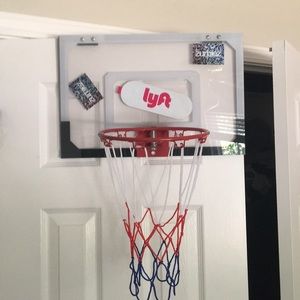 Mini basketball hoop